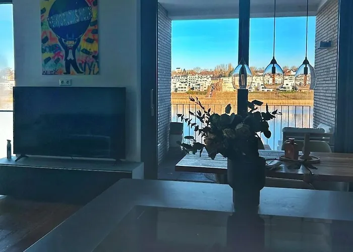 Traum - Mit Im Haus